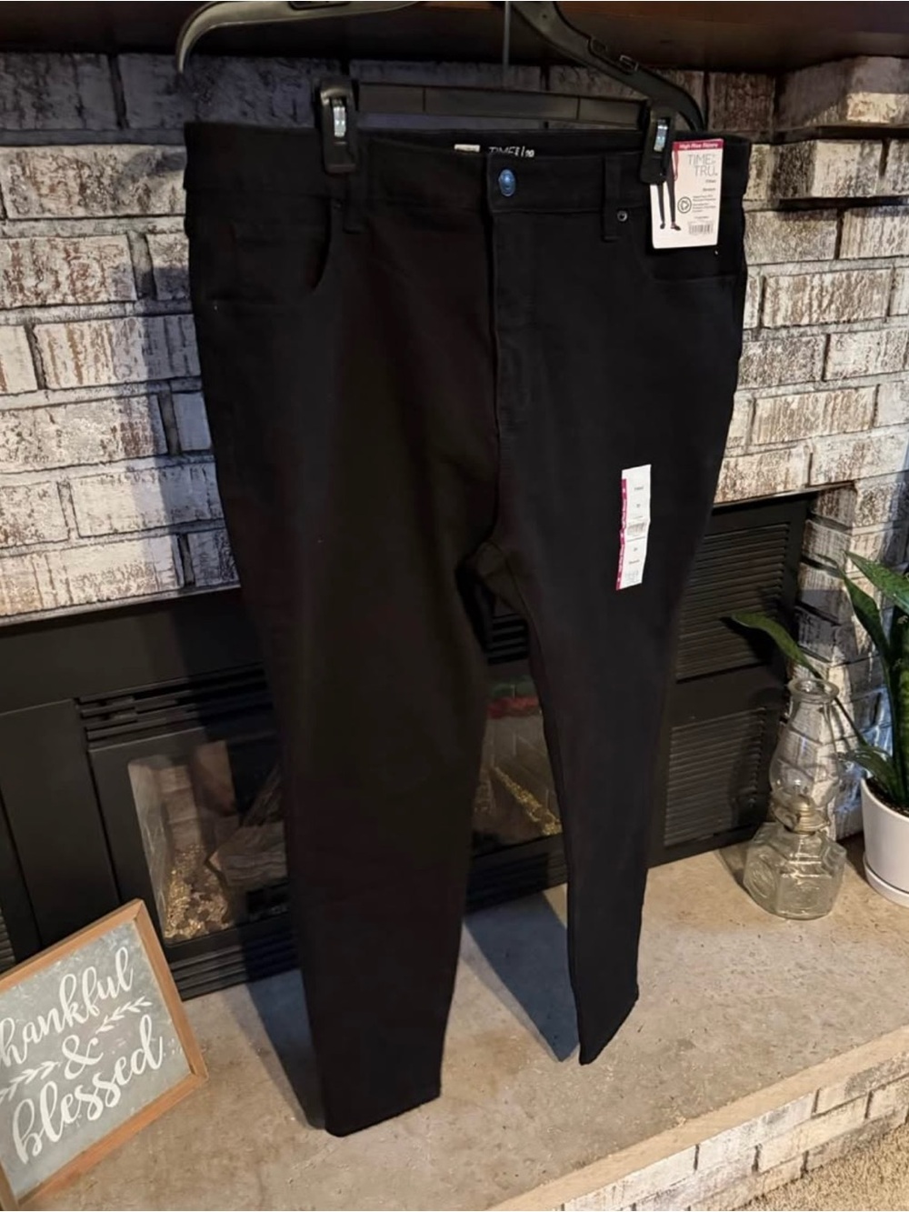 Women's Black Skinny Jeans